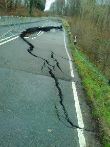 Crack along eastern edge of Oxford Road